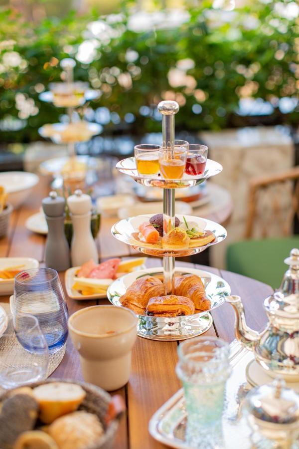 Hotel Jadali & Spa Marrakesh Luaran gambar Afternoon tea at the InterContinental London Park Lane
