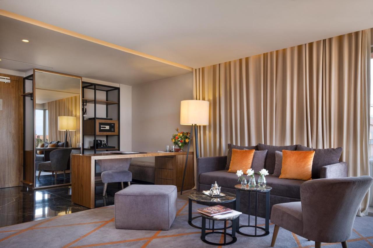 Hotel Jadali & Spa Marrakesh Luaran gambar A suite at the hotel